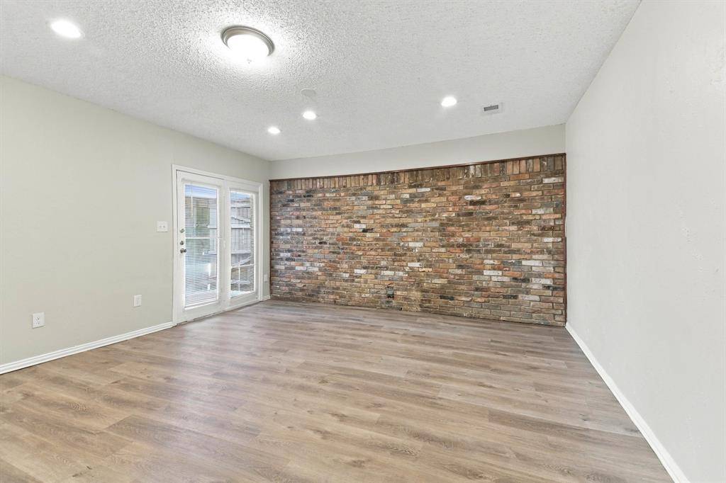2865 Meadowbrook Drive, Plano, TX 75075