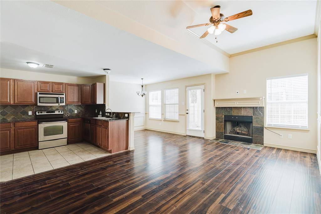12604 Bay Avenue, Fort Worth, TX 76040