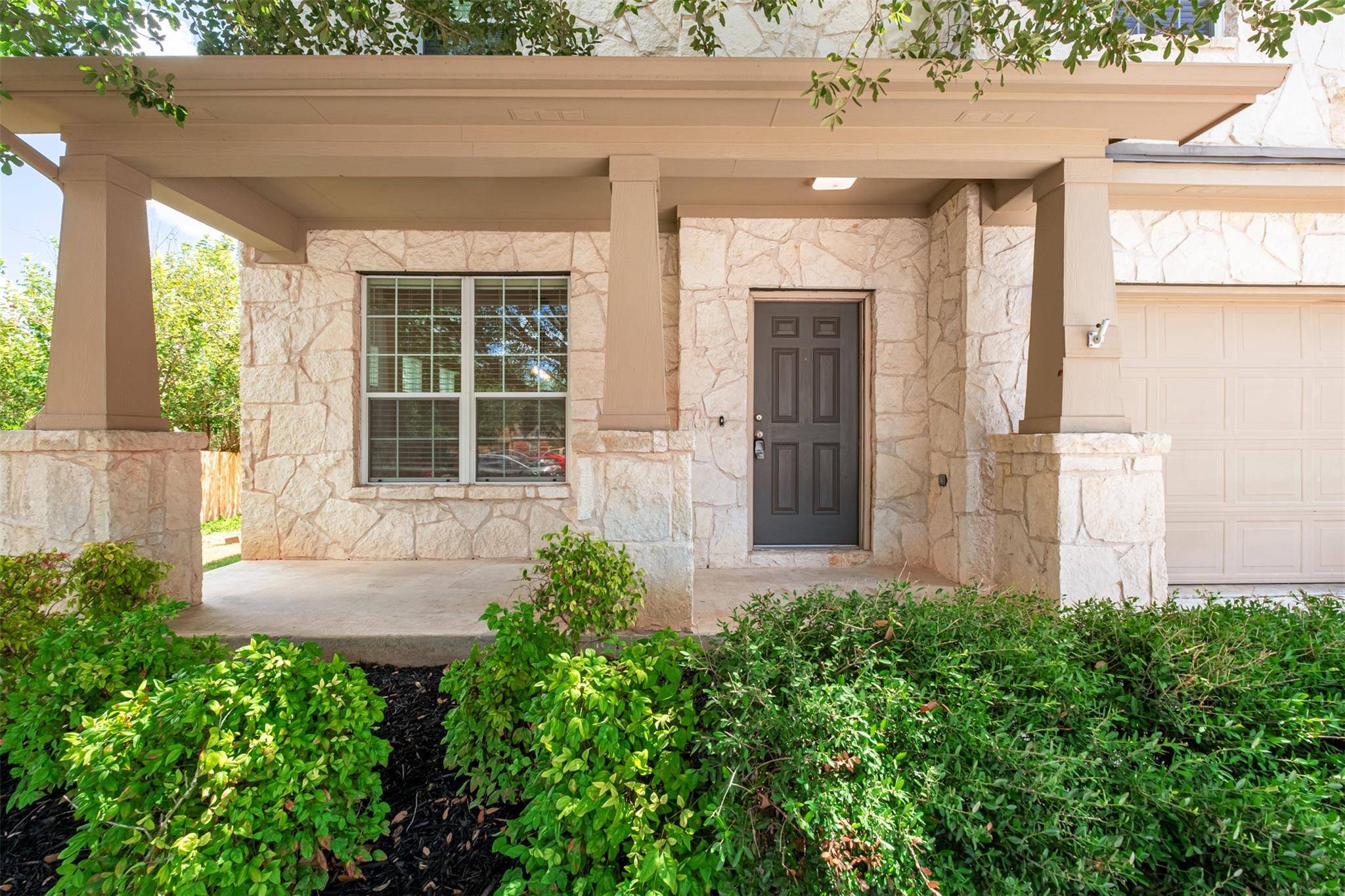 300 Blossom Valley STRM, Buda, TX 78610
