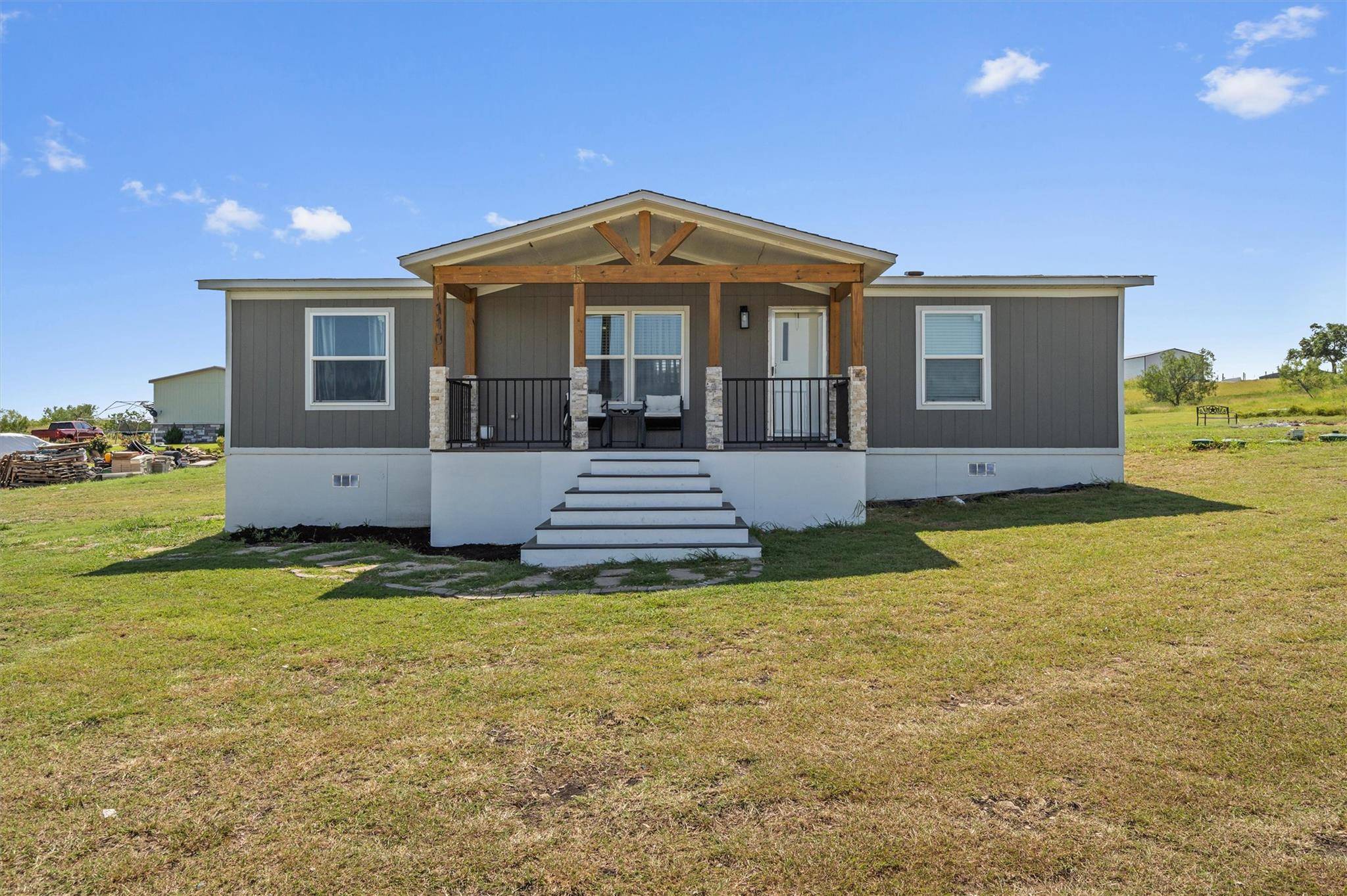 110 Pvr 965 RD, Taylor, TX 76574