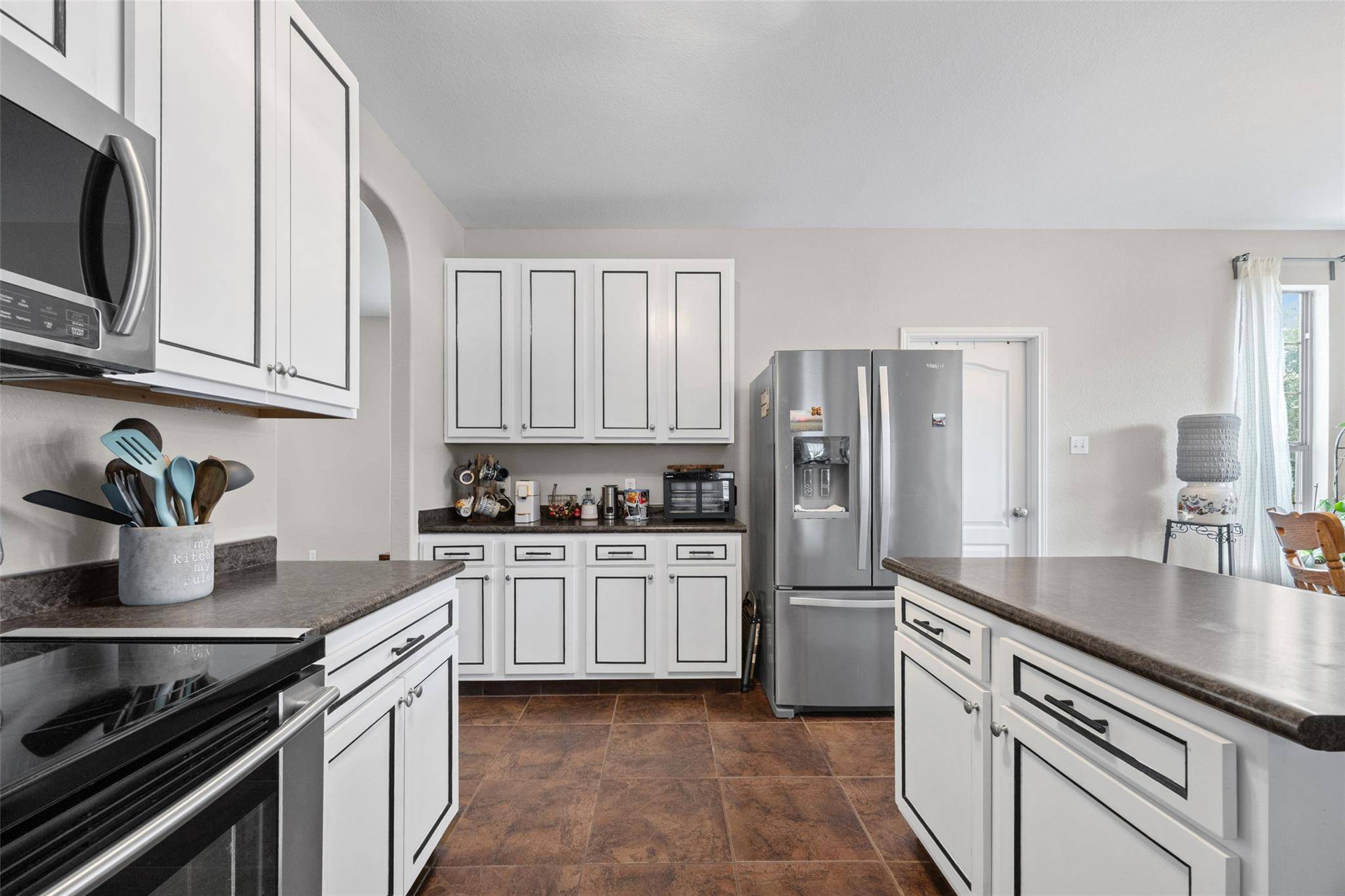 501 Wildwood DR, Georgetown, TX 78633