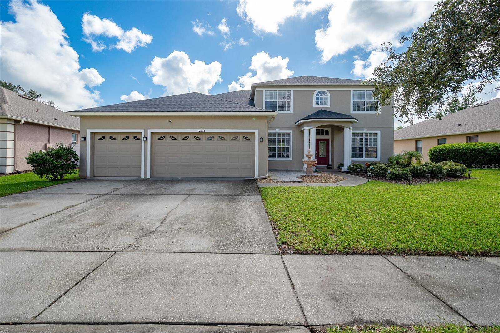 2122 CASCADES COVE DR, Orlando, FL 32820
