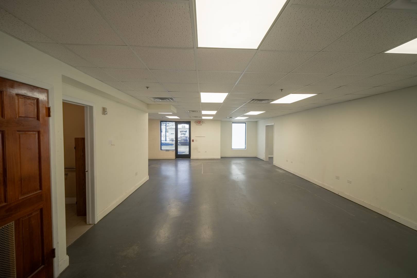36 S Cass AVE #40, Westmont, IL 60559