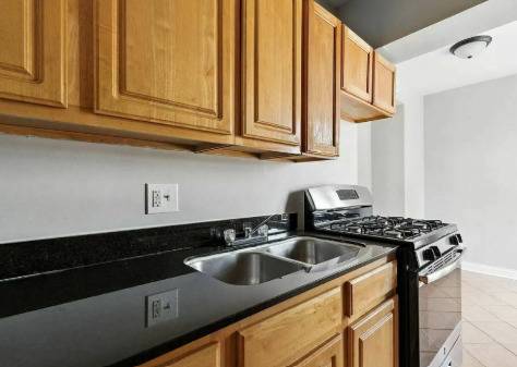 7150-52 S Cornell AVE, Chicago, IL 60649