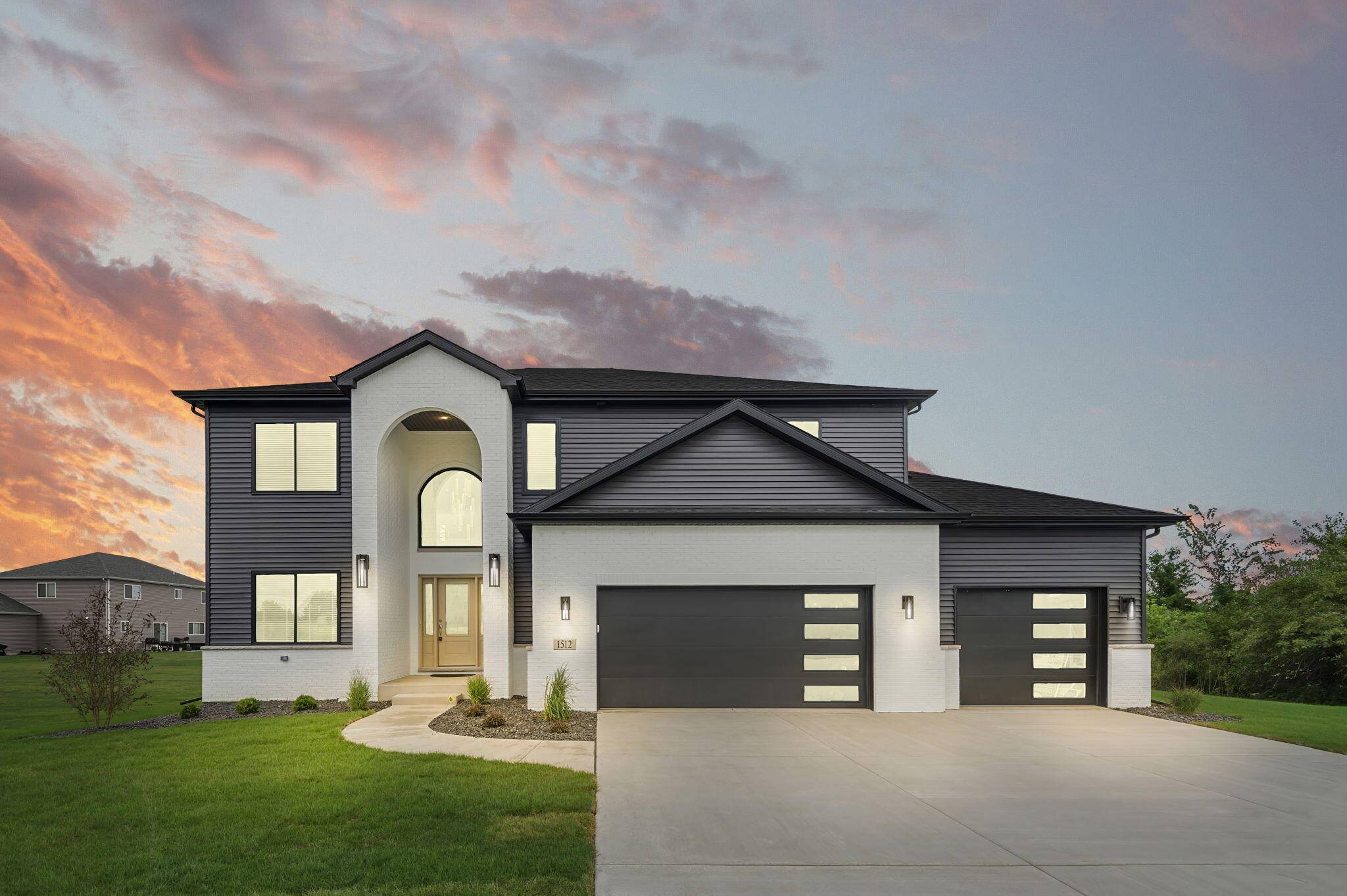 7635 Pierce Place, Merrillville, IN 46410