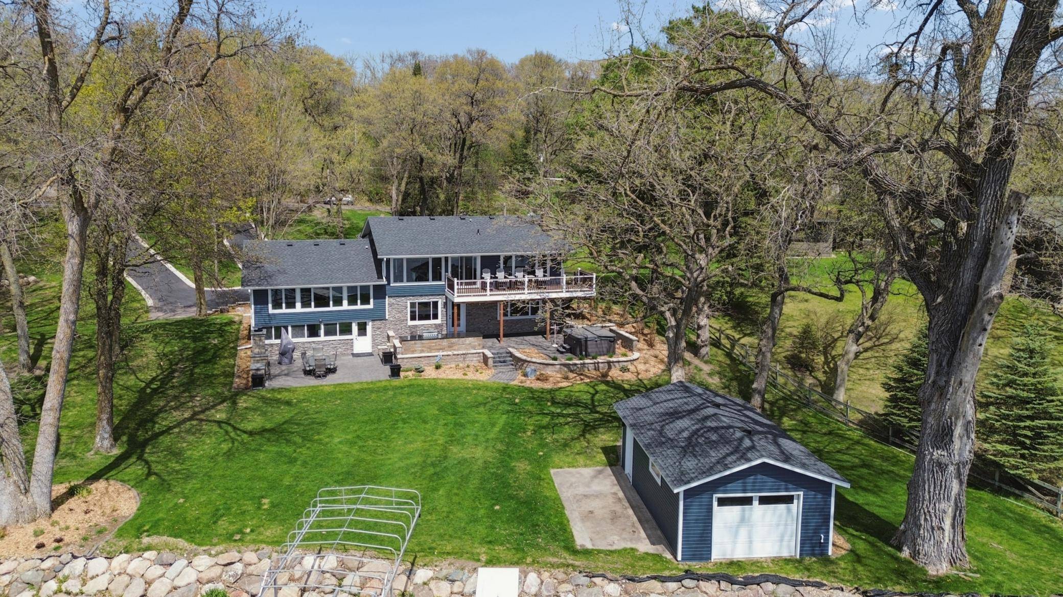 10941 42nd ST SE, Clear Lake, MN 55319