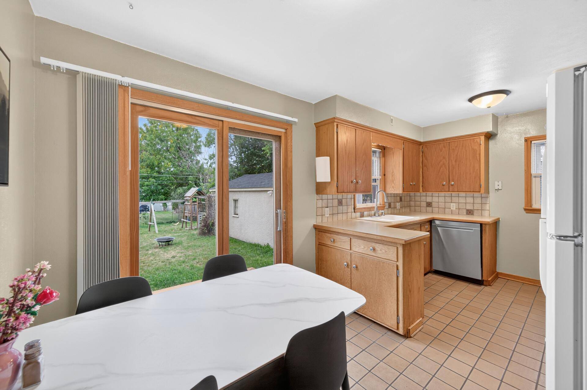 1455 Schletti ST, Saint Paul, MN 55117
