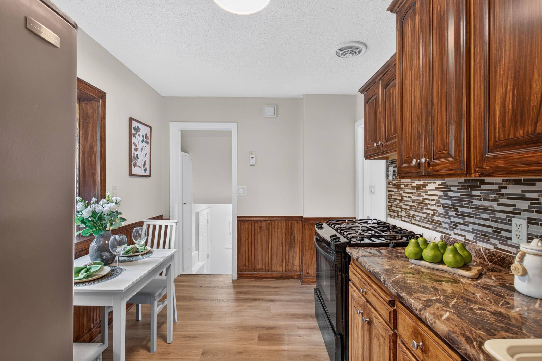 3667 W Broadway AVE, Robbinsdale, MN 55422