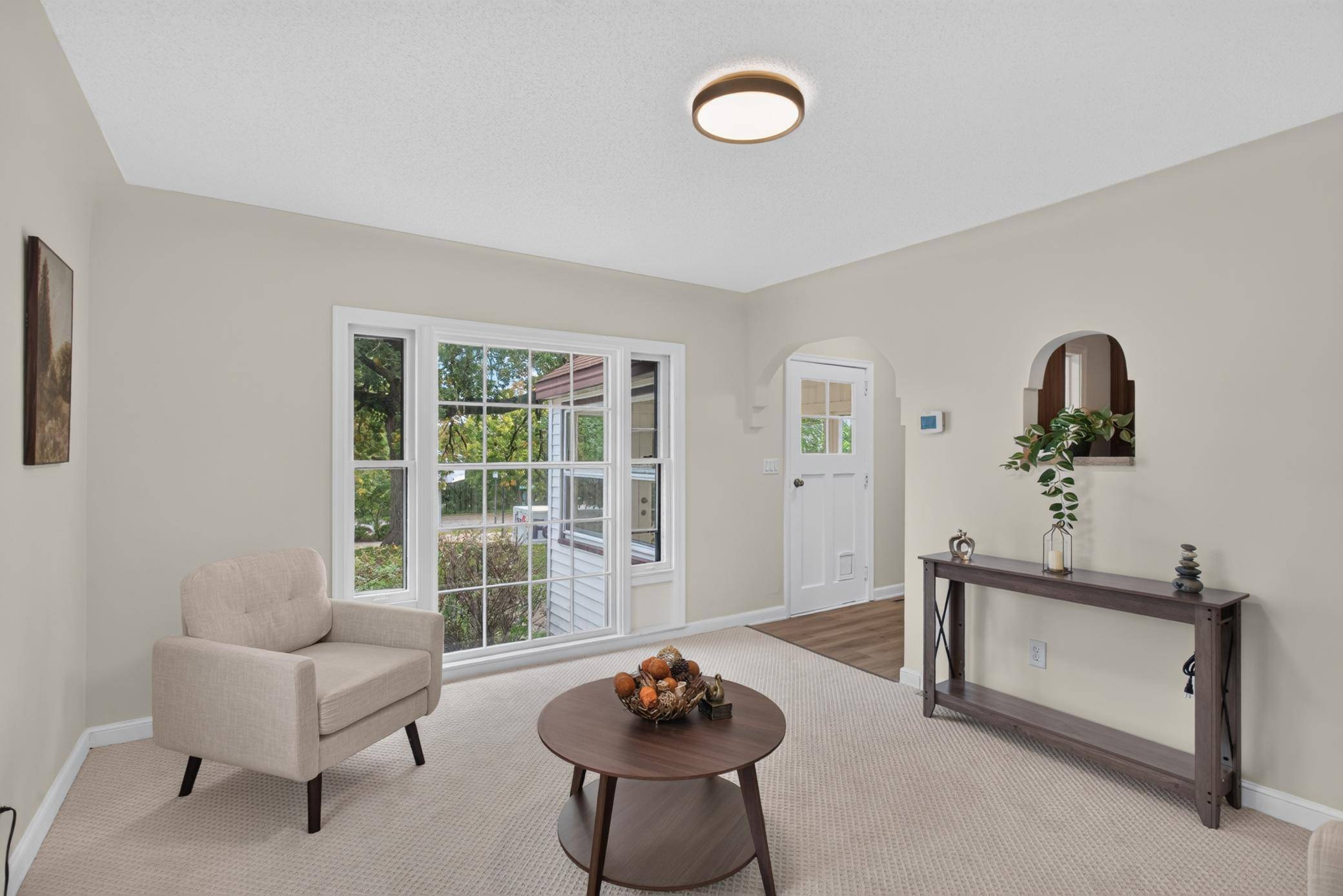 3667 W Broadway AVE, Robbinsdale, MN 55422