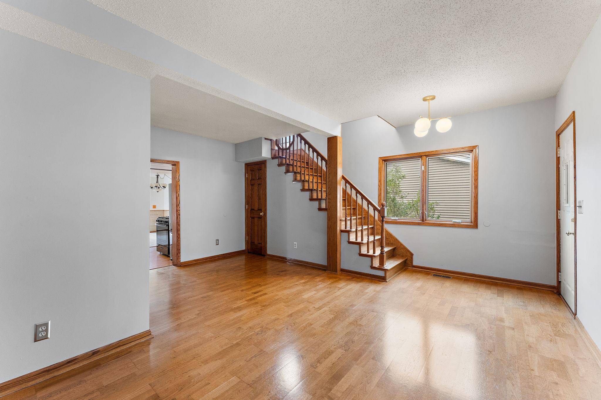 1455 Kent ST, Saint Paul, MN 55117