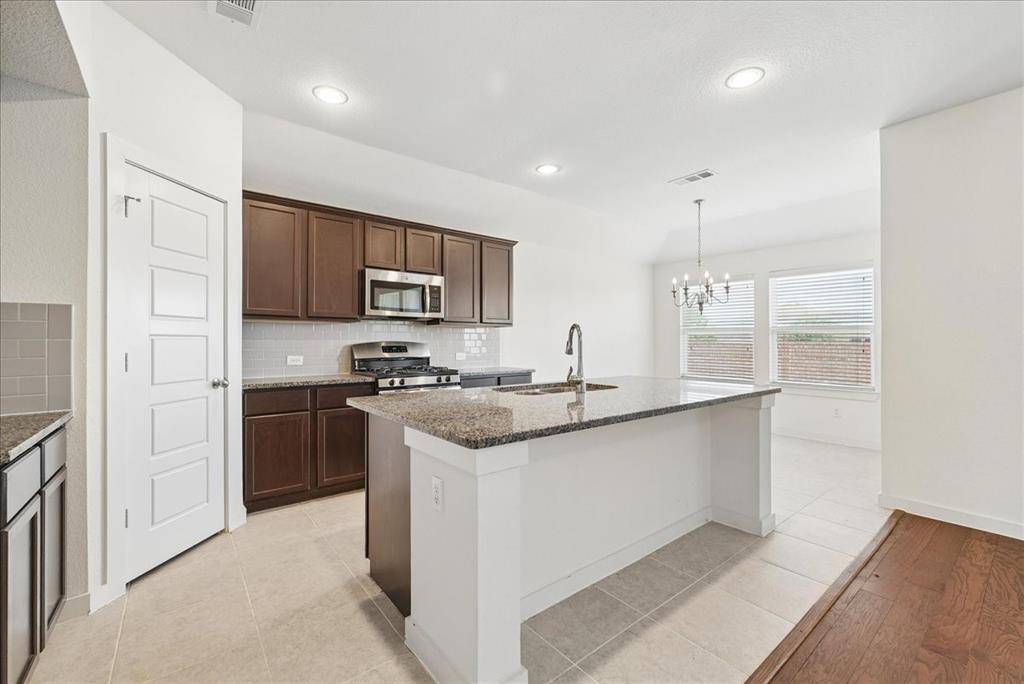 1103 Foxtail Drive, Anna, TX 75409