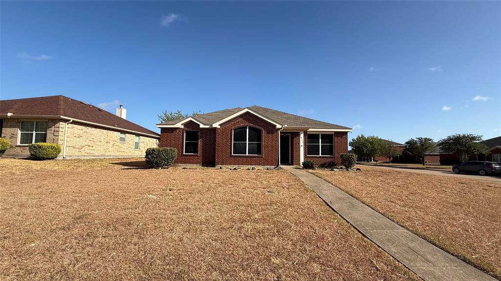 1815 Shanna Drive, Lancaster, TX 75134