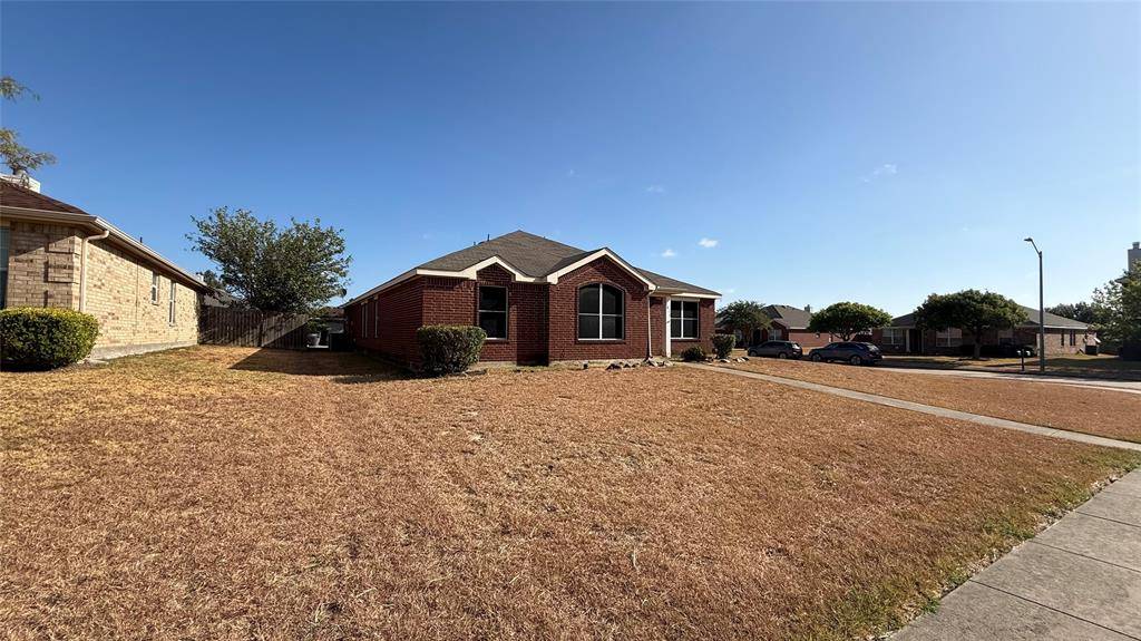1815 Shanna Drive, Lancaster, TX 75134