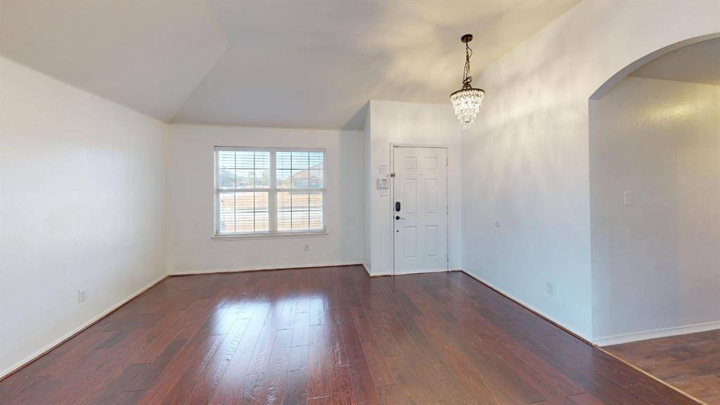 1815 Shanna Drive, Lancaster, TX 75134