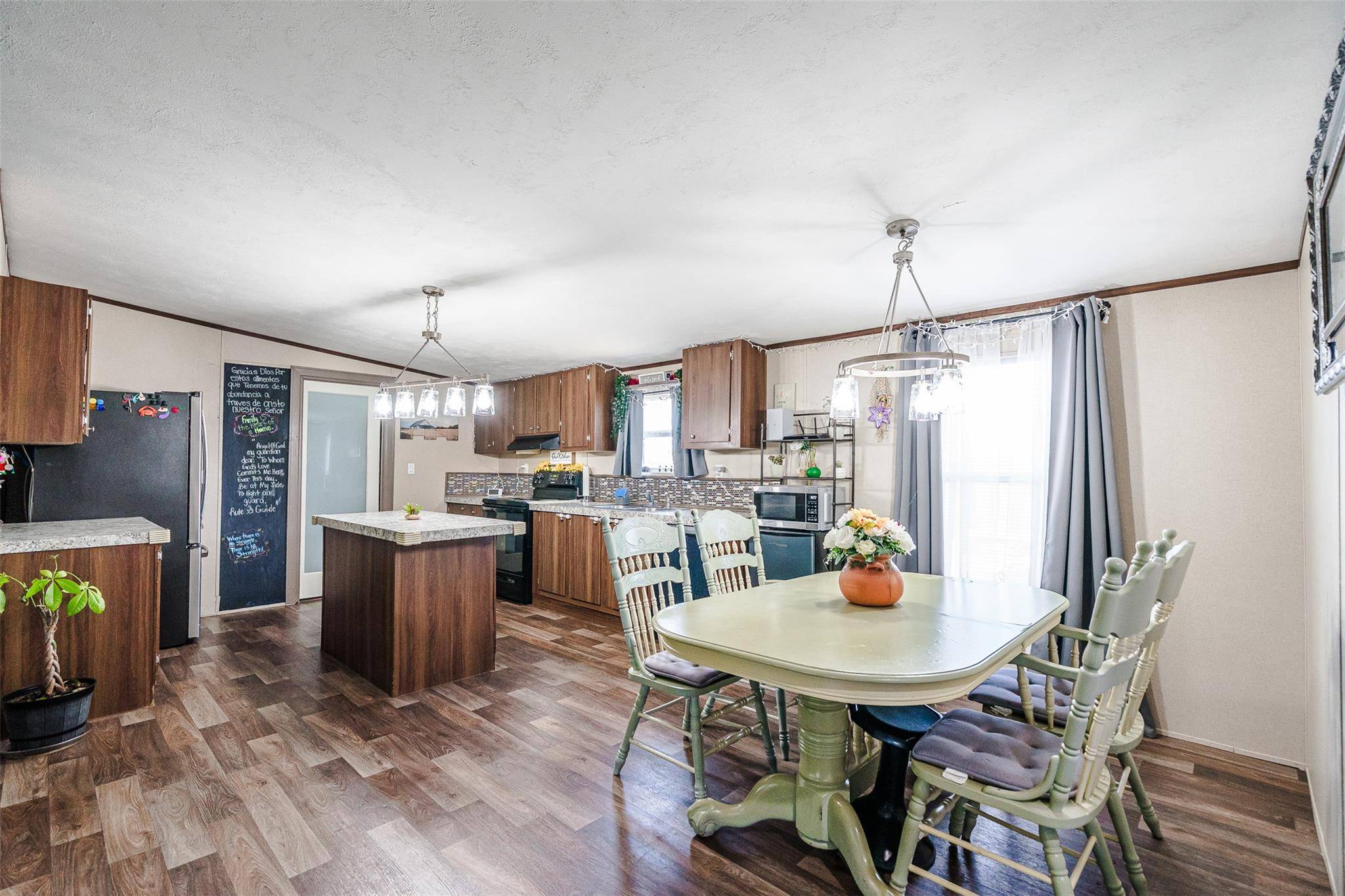 367 Margarita DR, Dale, TX 78616