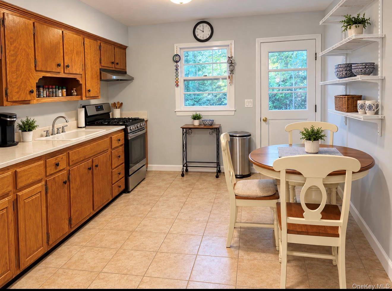 2398 River RD, Calverton, NY 11933