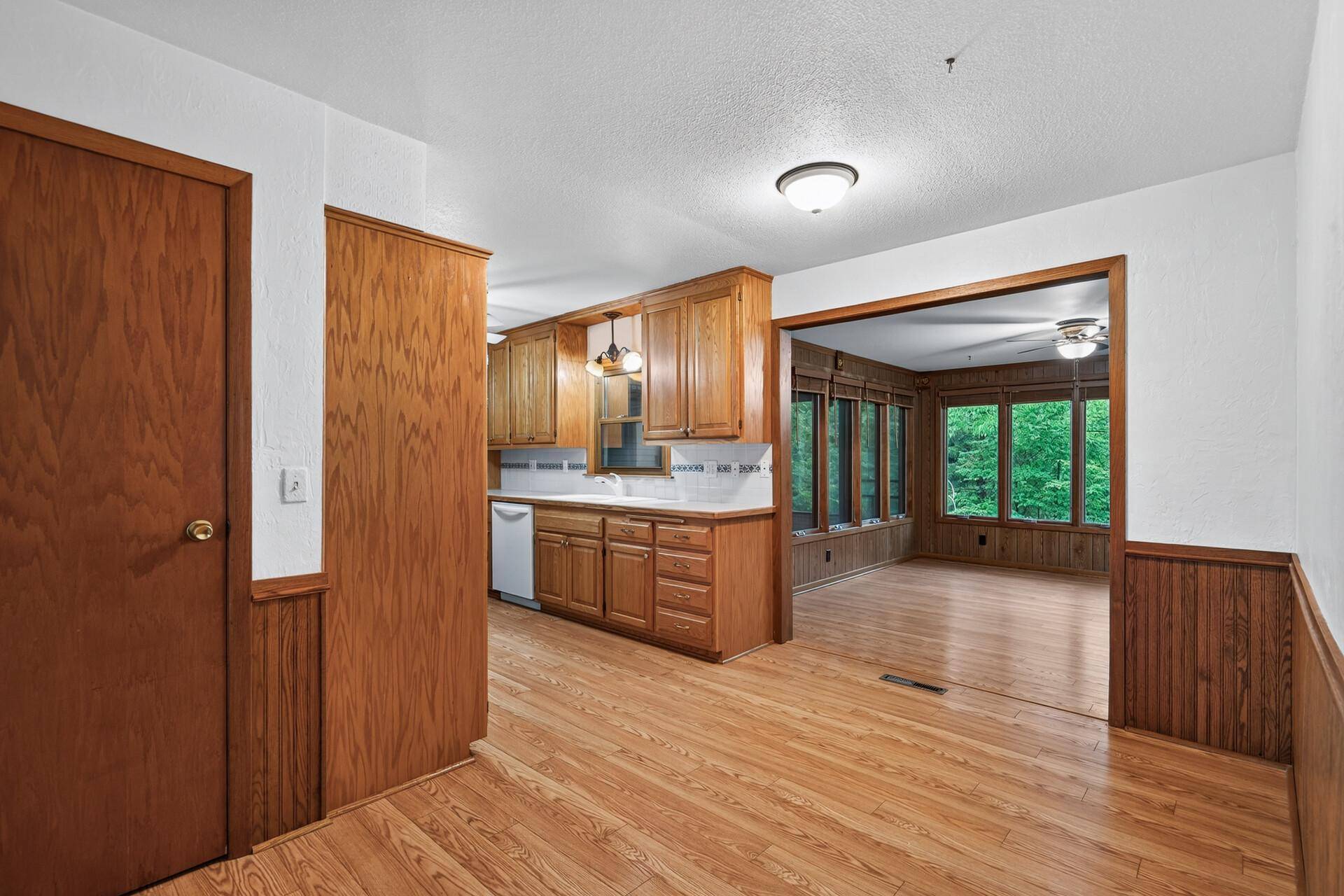 304 Territorial ST E, Watertown, MN 55388