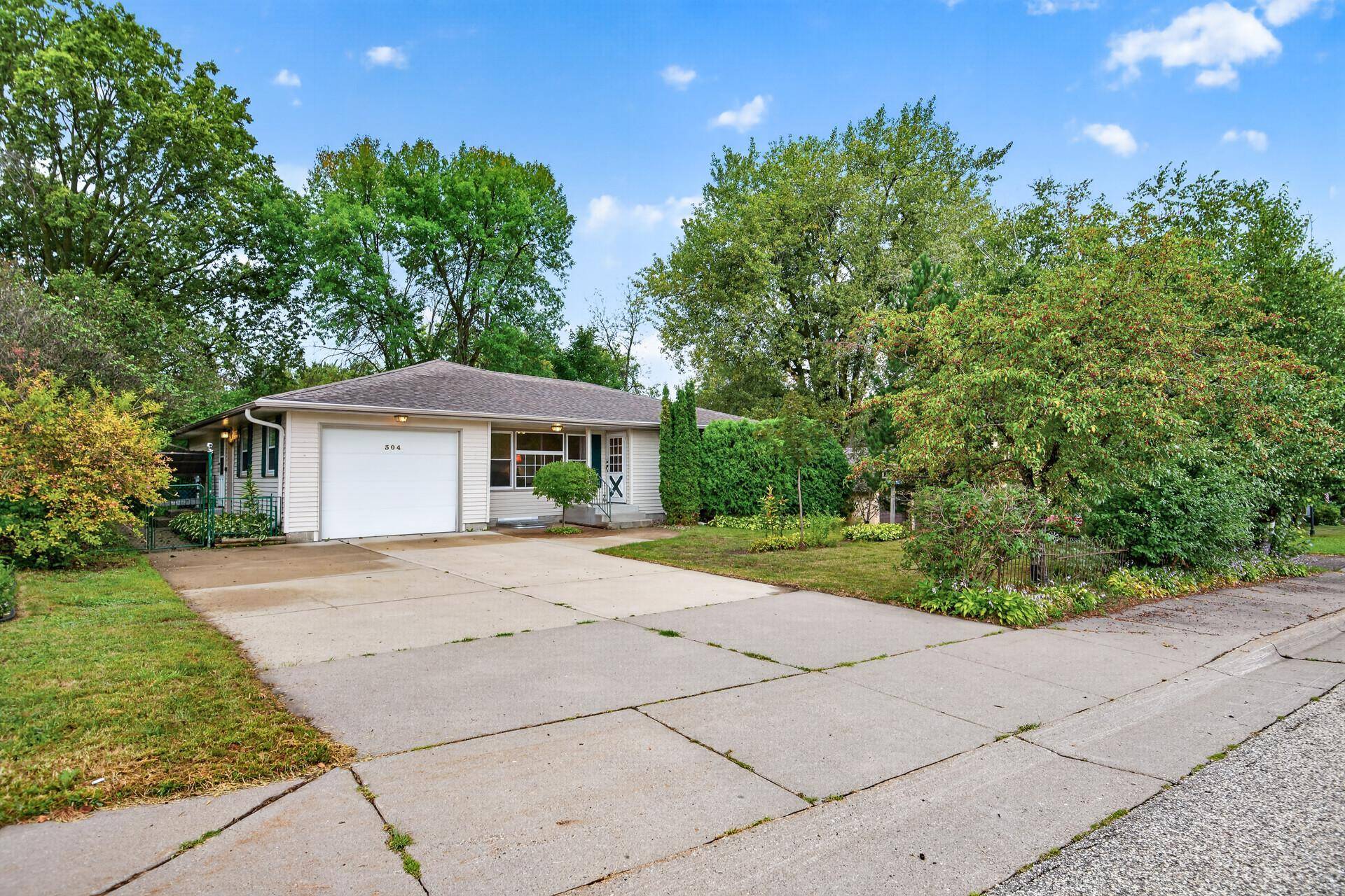 304 Territorial ST E, Watertown, MN 55388