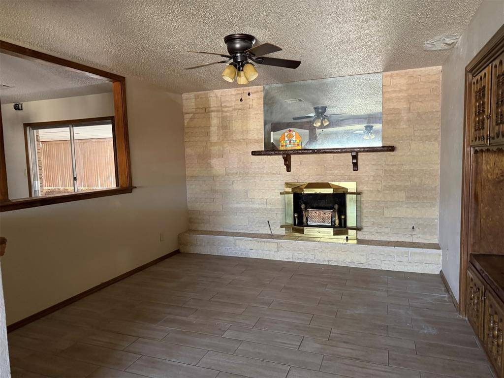 8916 S Country Club DR, Oklahoma City, OK 73159