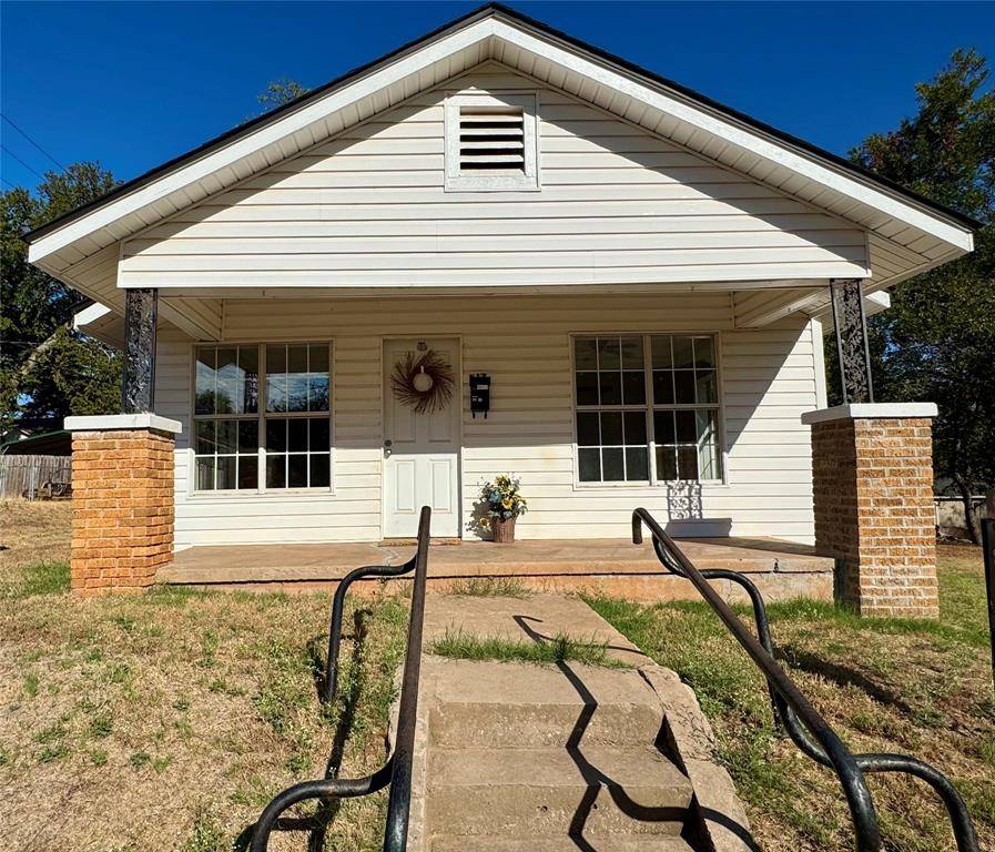 517 S 11th ST, Chickasha, OK 73018