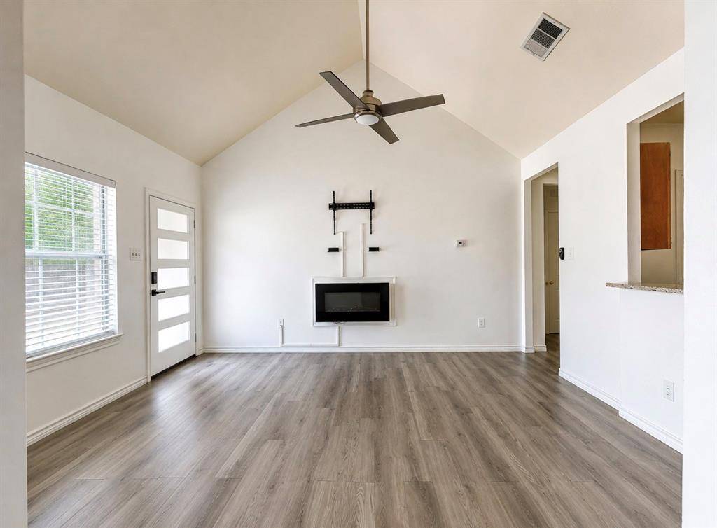 703 Perry Avenue, Waxahachie, TX 75165