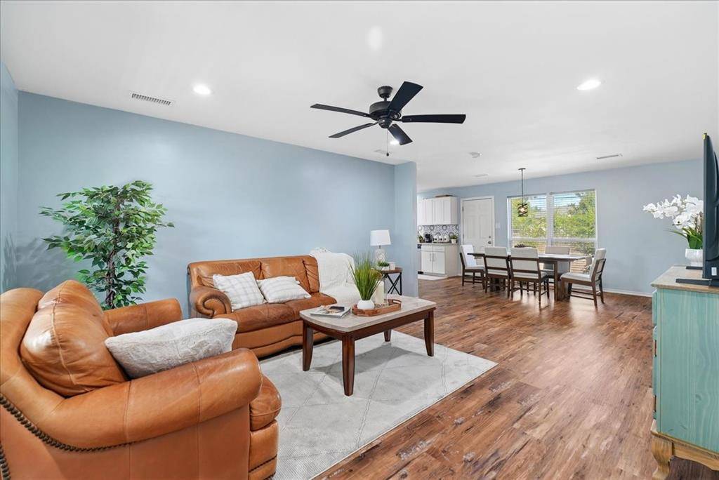 1445 Caravan Trail, Dallas, TX 75241