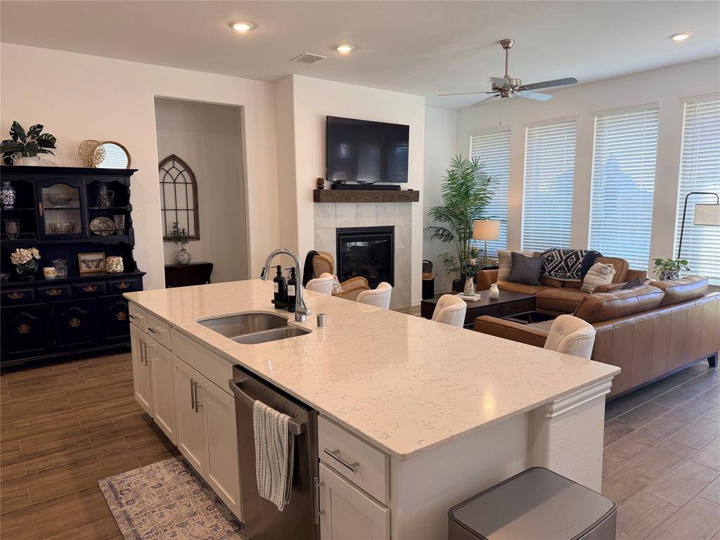 2929 Brainerd Drive, Fort Worth, TX 76179