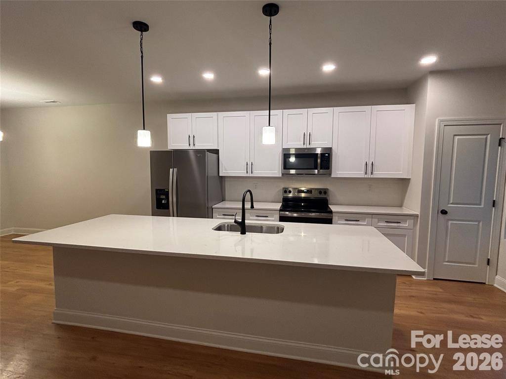 4811 Victoria AVE, Charlotte, NC 28269