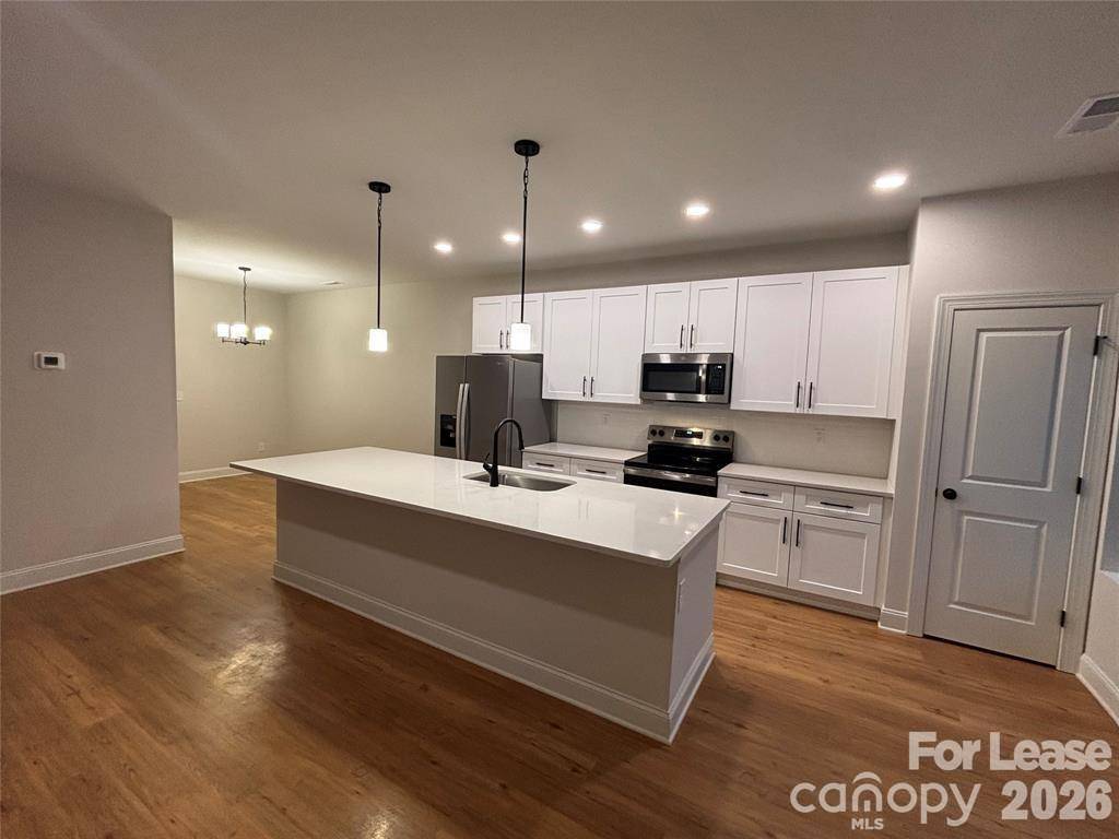 4811 Victoria AVE, Charlotte, NC 28269
