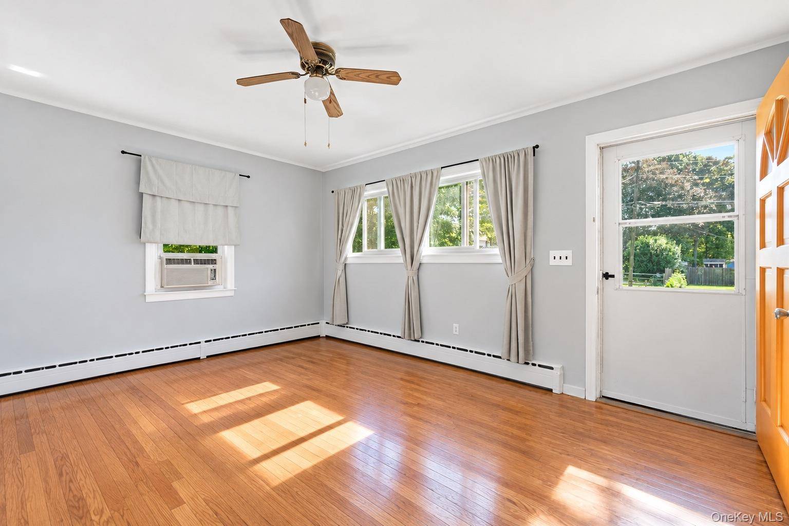 995 Schoolhouse RD, Cutchogue, NY 11935