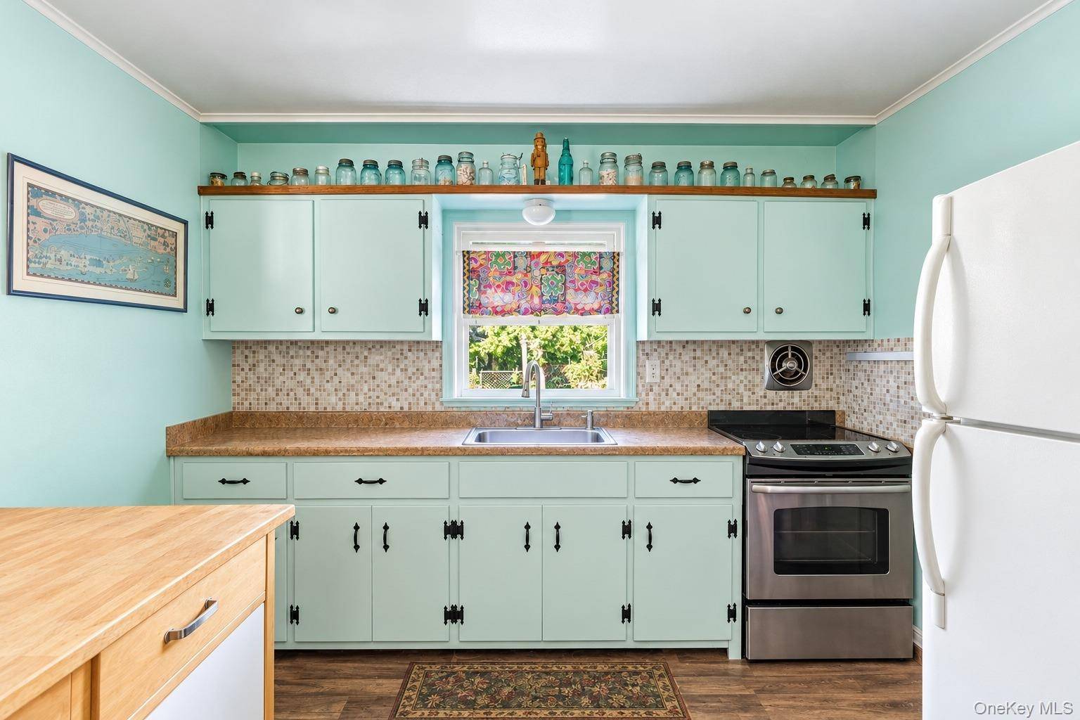 995 Schoolhouse RD, Cutchogue, NY 11935