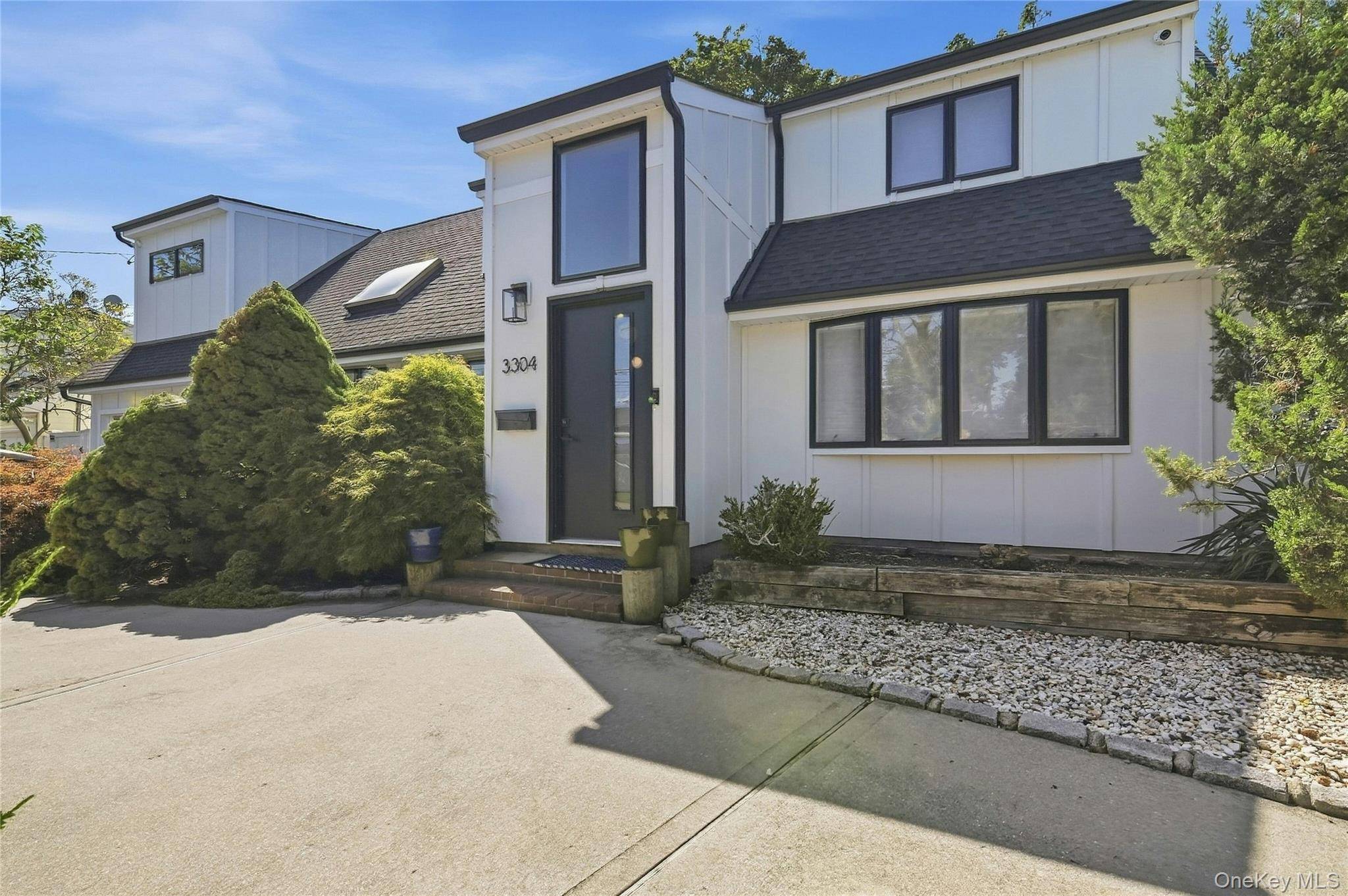 3304 Park AVE, Oceanside, NY 11572