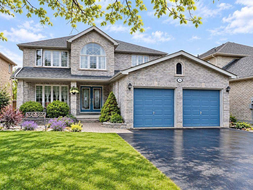 16 Grants WAY, Barrie, ON L4N 0J4