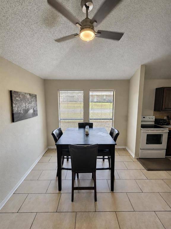 5505 Oak Brook Road, Arlington, TX 76016