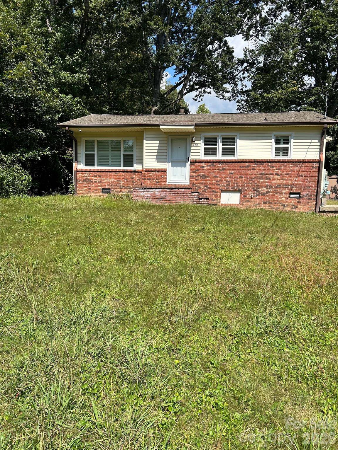 110 9th ST, Black Mountain, NC 28711