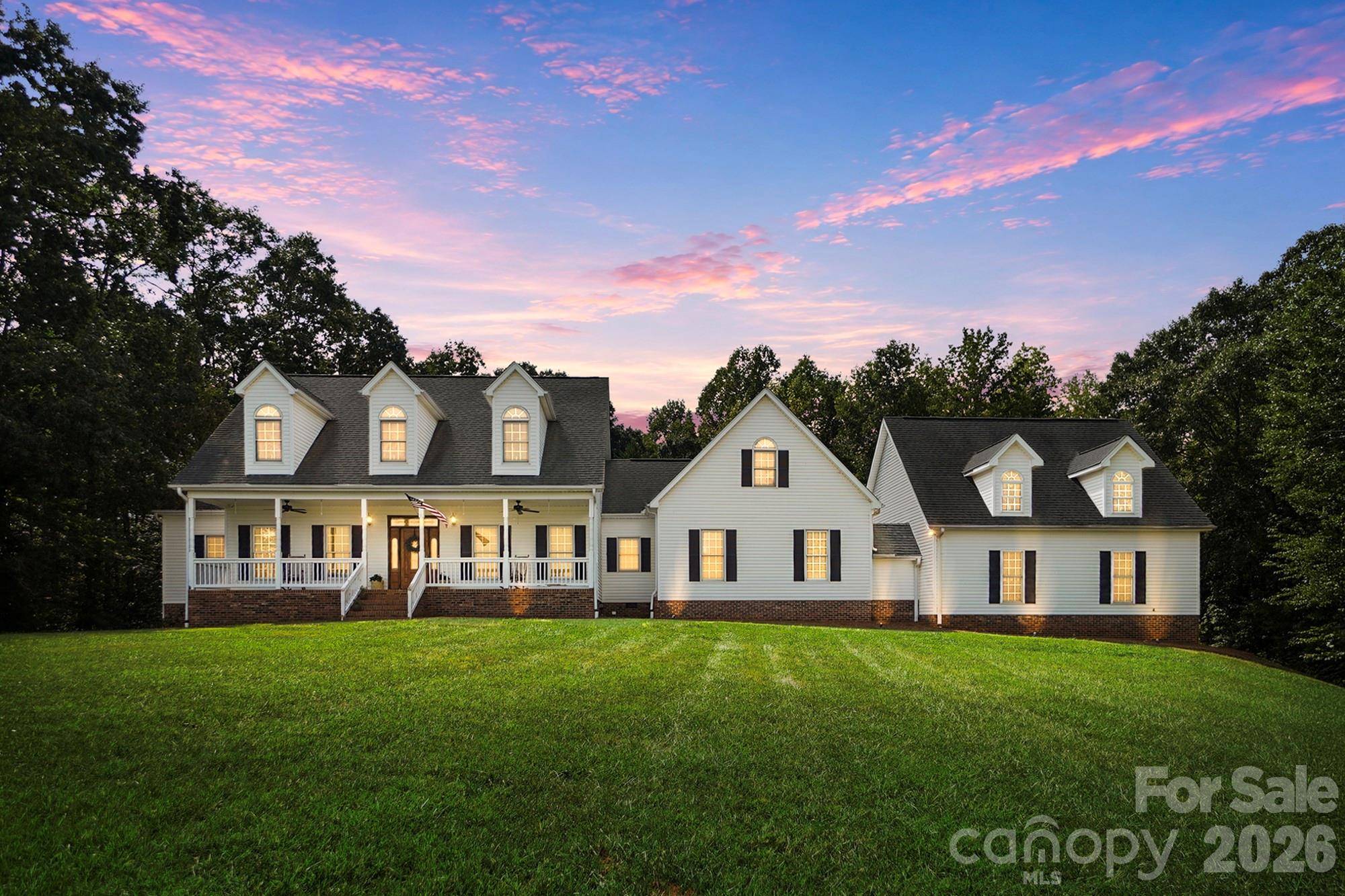 5881 Highway 557 HWY, Lake Wylie, SC 29710