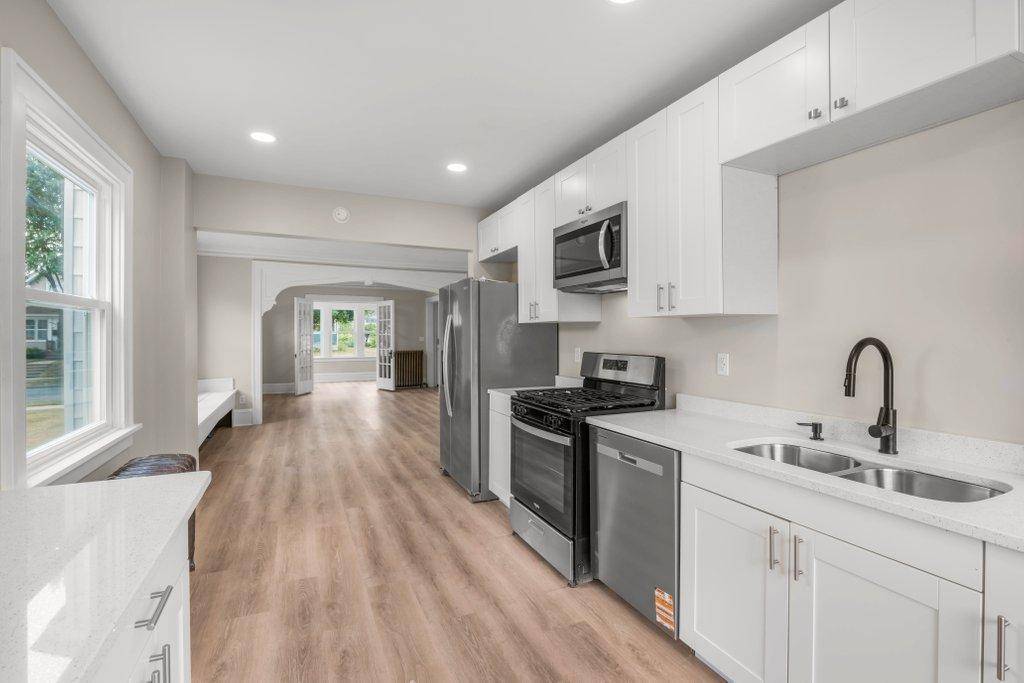 1257 Palace AVE, Saint Paul, MN 55105