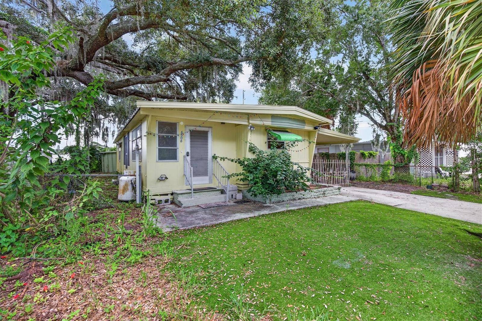 6506 WESTSIDE DR, New Port Richey, FL 34652