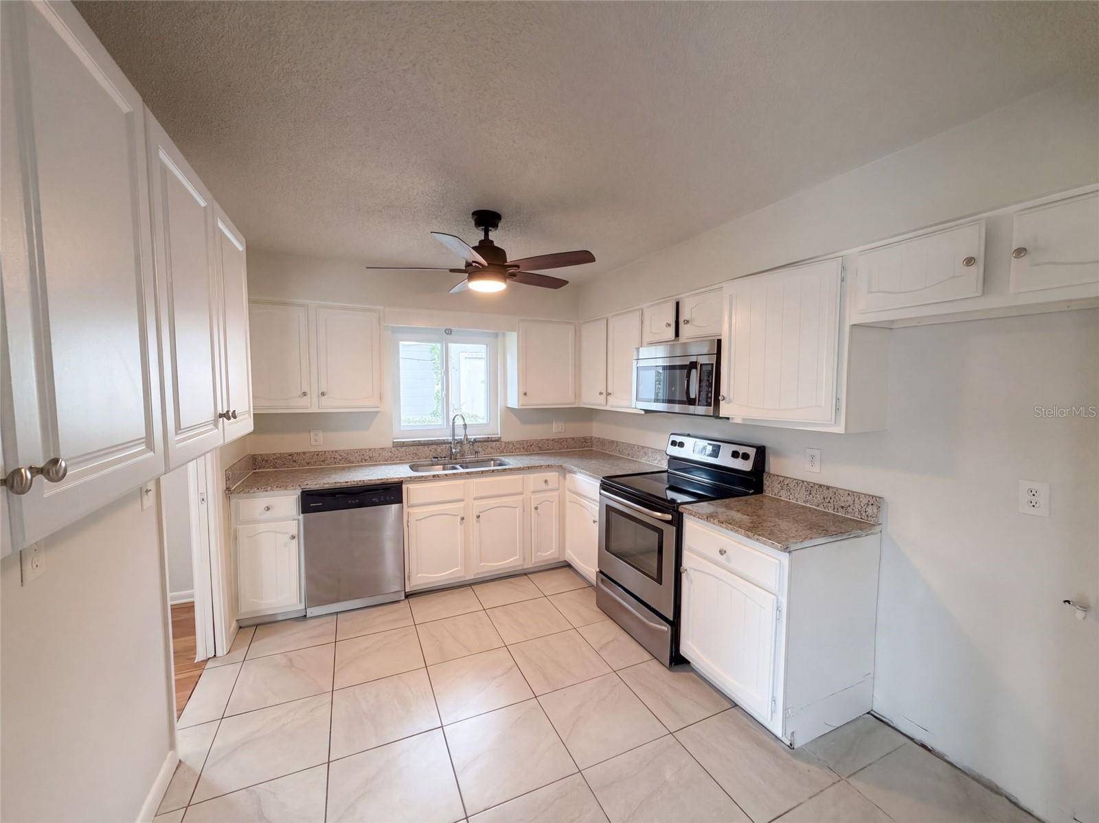 4610 DEVON AVE, Lakeland, FL 33813