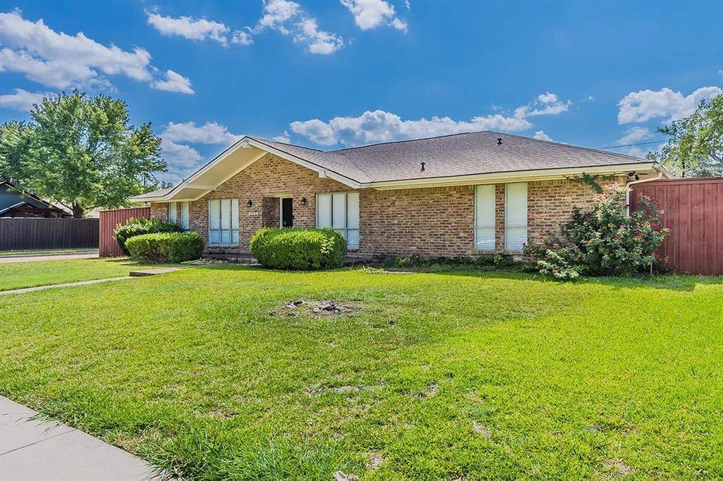 2901 Las Palmas Lane, Plano, TX 75075