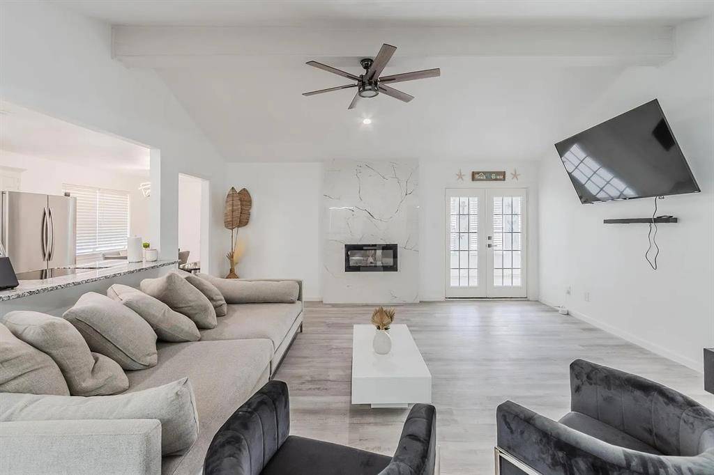 2901 Las Palmas Lane, Plano, TX 75075