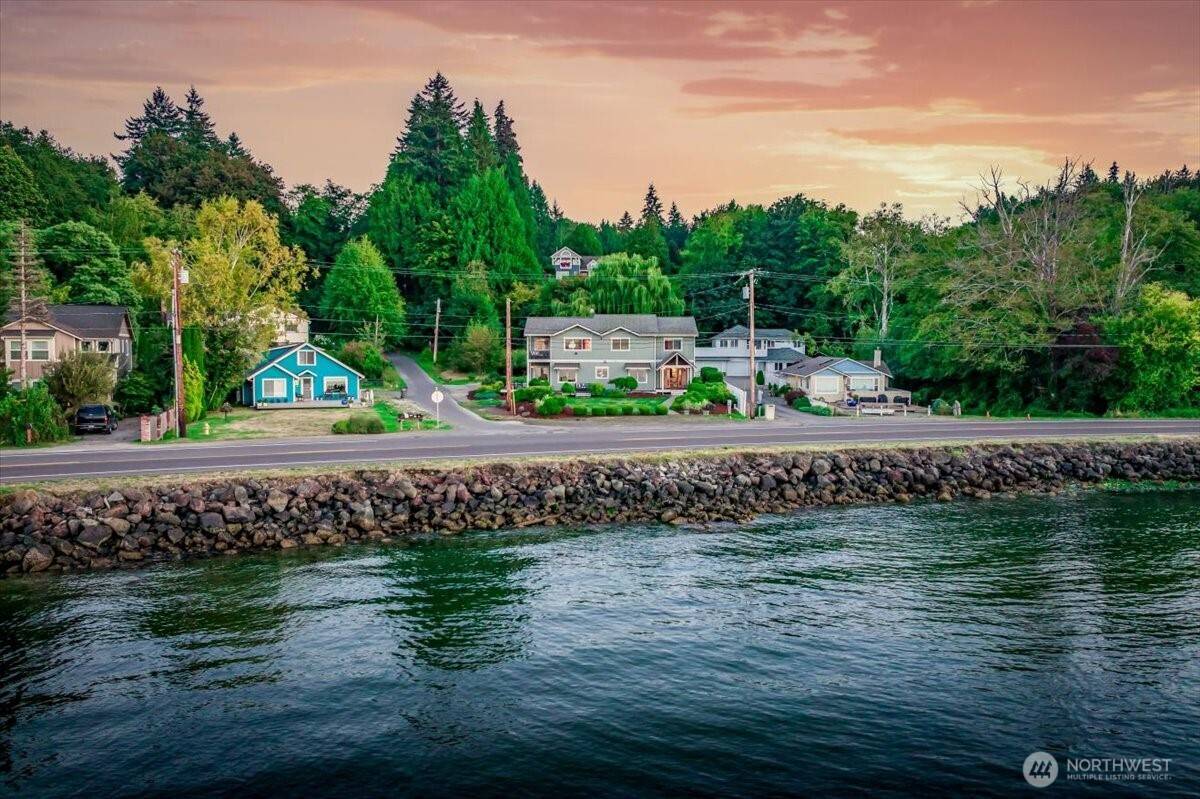 1374 Ahlstrom RD E, Port Orchard, WA 98366