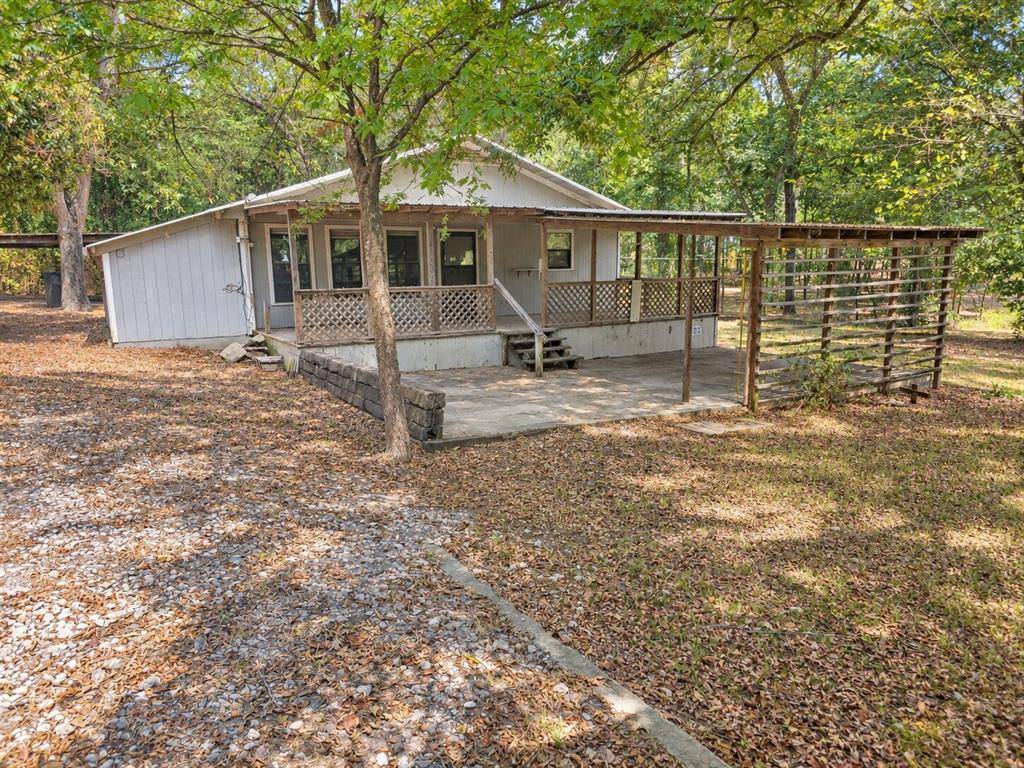 8219 Pecan Circle, Lone Oak, TX 75453