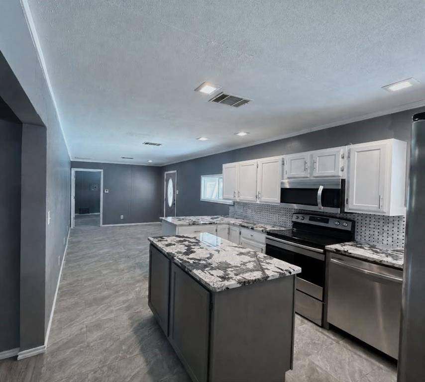 8810 Fm 751, Quinlan, TX 75474