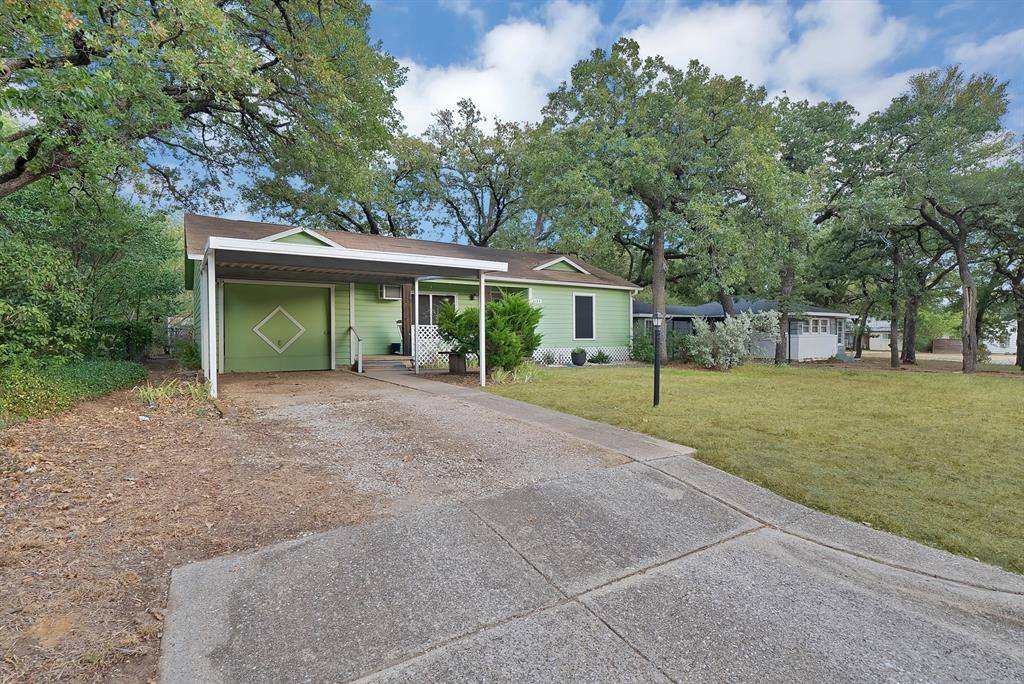 1104 Glenda Drive, Bedford, TX 76022