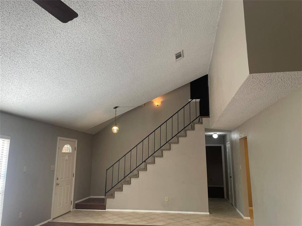 1807 Chittam Drive, Euless, TX 76039