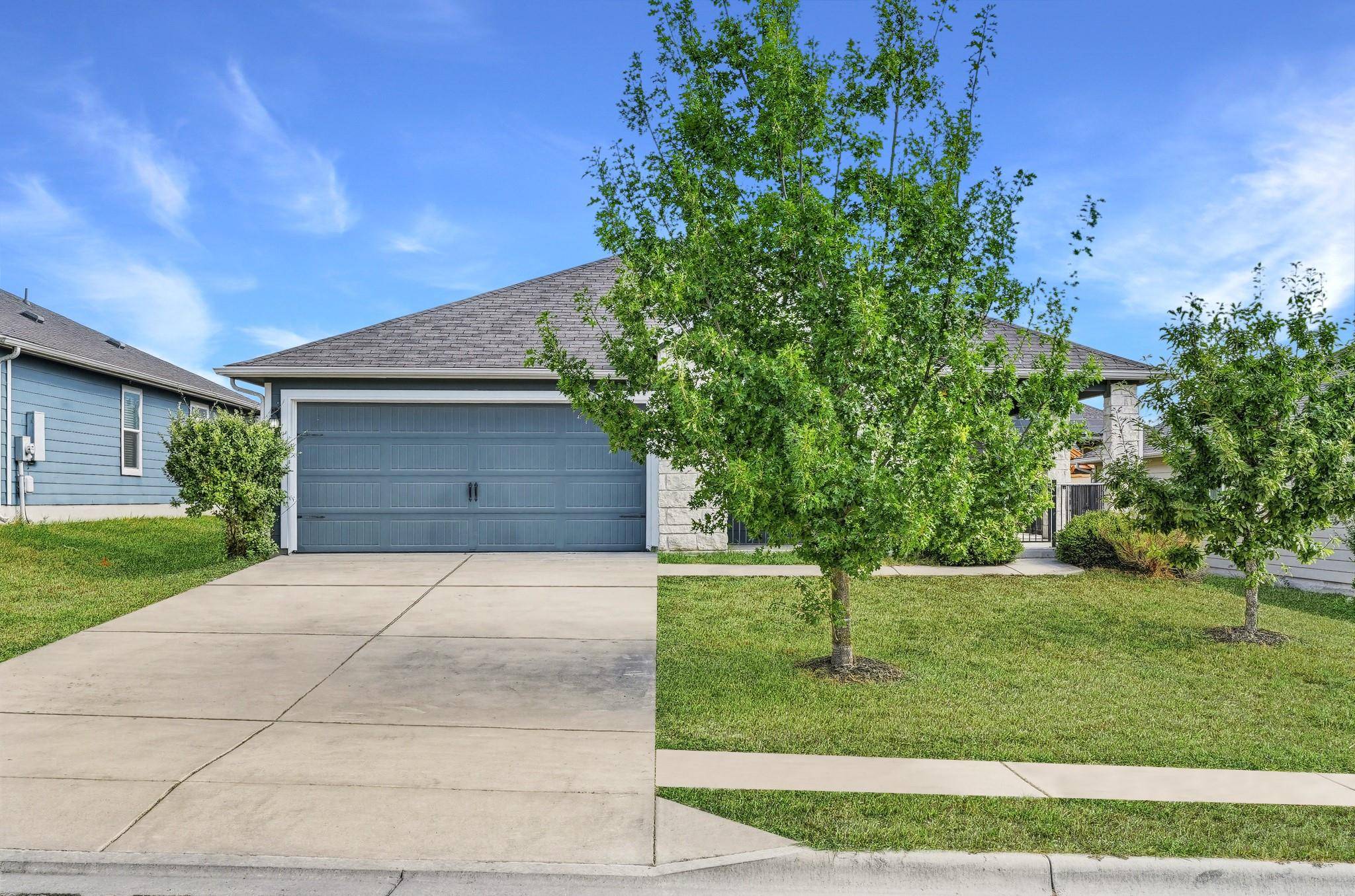 132 Denton DR, Hutto, TX 78634