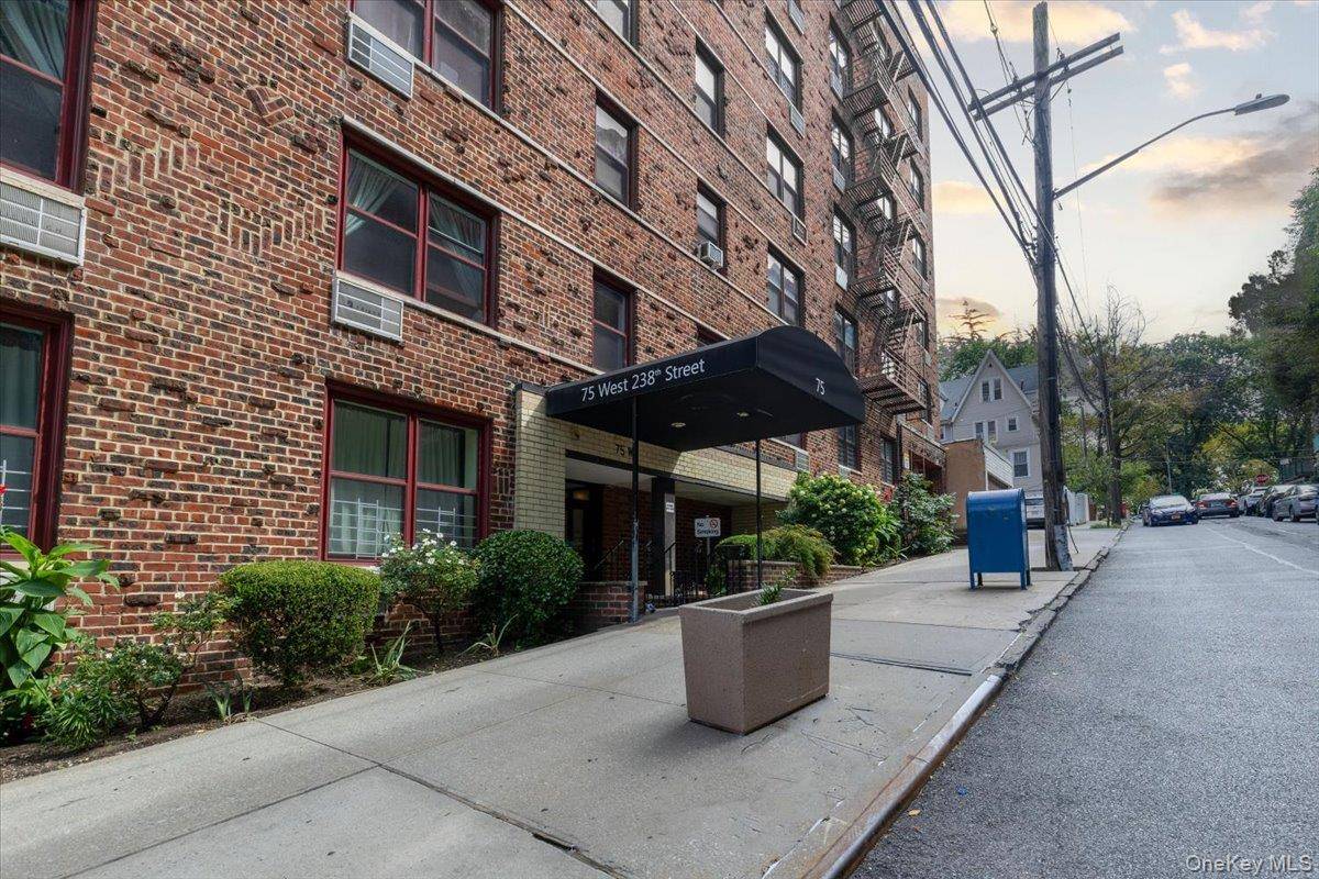 75 W 238th ST #2D, Bronx, NY 10463
