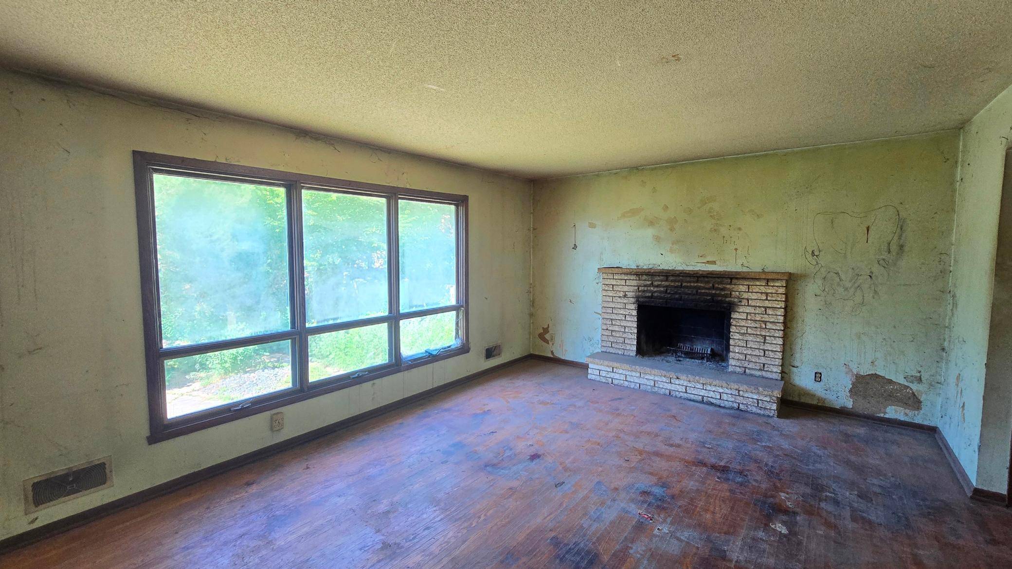2937 Chippewa AVE, Maplewood, MN 55109