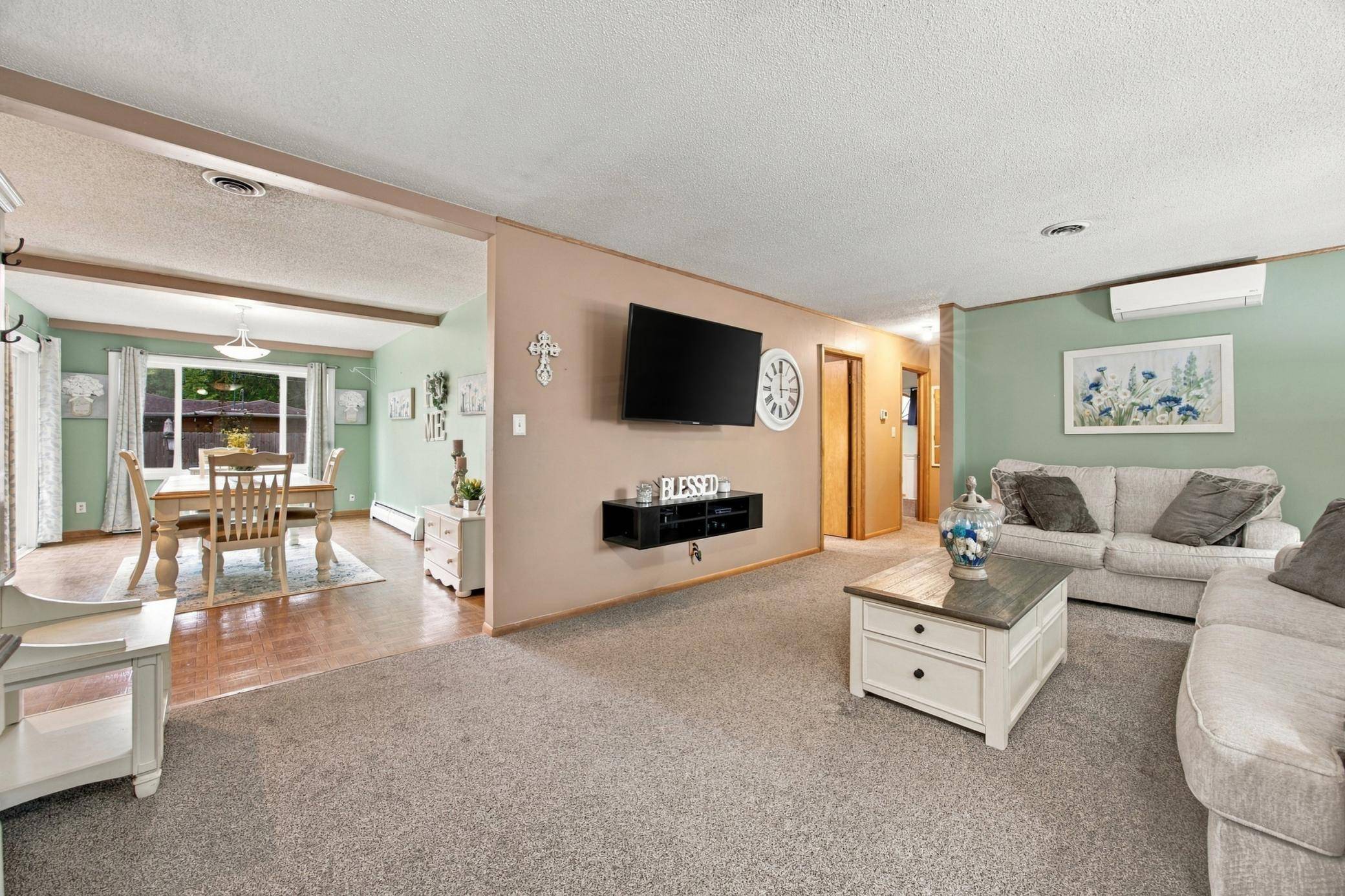 222 26TH AVE N, Fargo, ND 58102